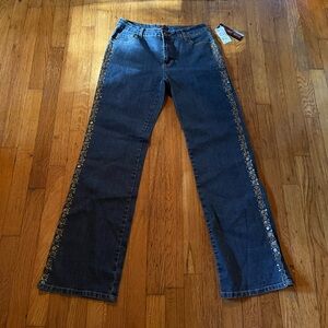 NWT women’s jeans with button/rhinestone details